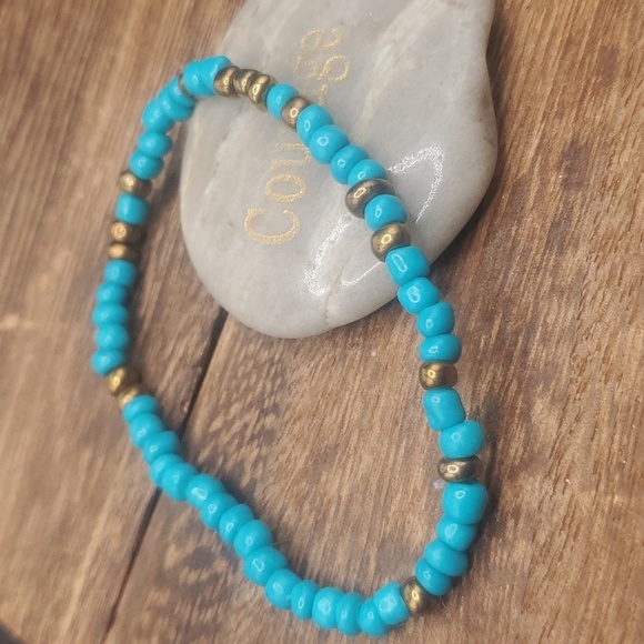 Native seed beaded blue bracelet  B3102 - Picture 1 of 2